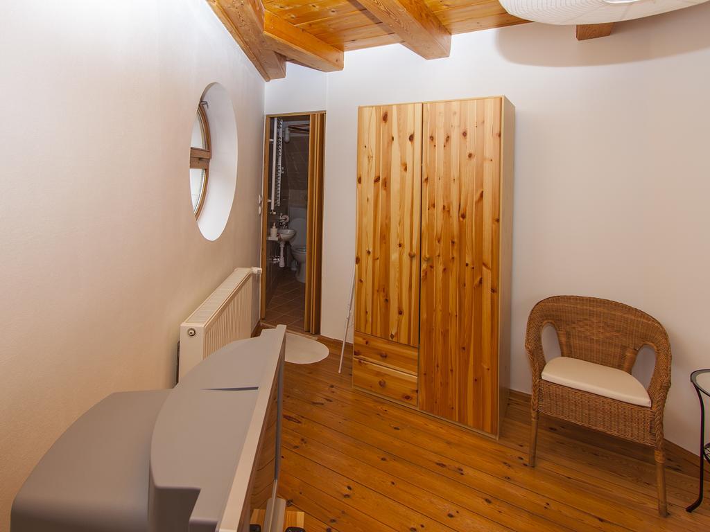 Amadeus Vendeghaz Hotel Esztergom Phòng bức ảnh