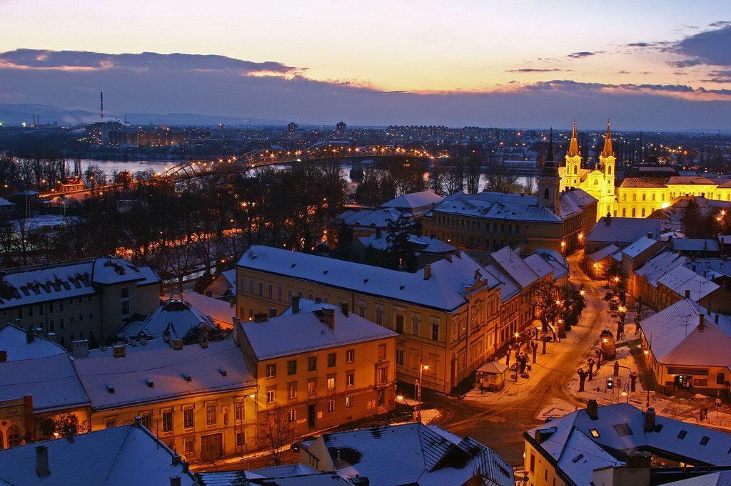 Amadeus Vendeghaz Hotel Esztergom Ngoại thất bức ảnh