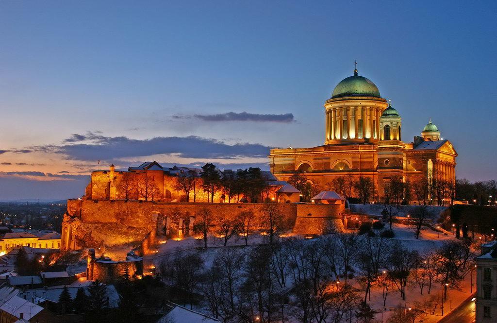 Amadeus Vendeghaz Hotel Esztergom Ngoại thất bức ảnh
